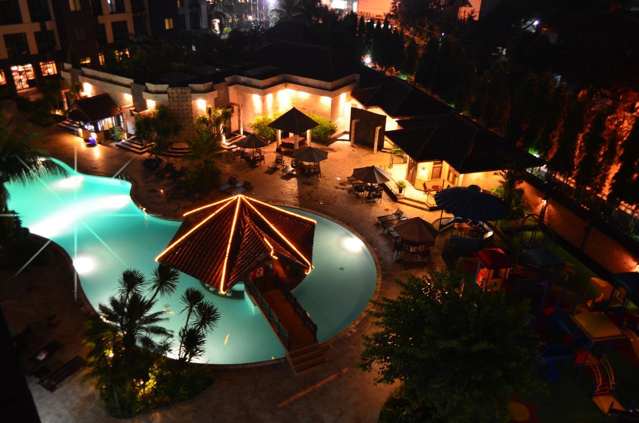 Kristal Hotel Jakarta Exterior photo